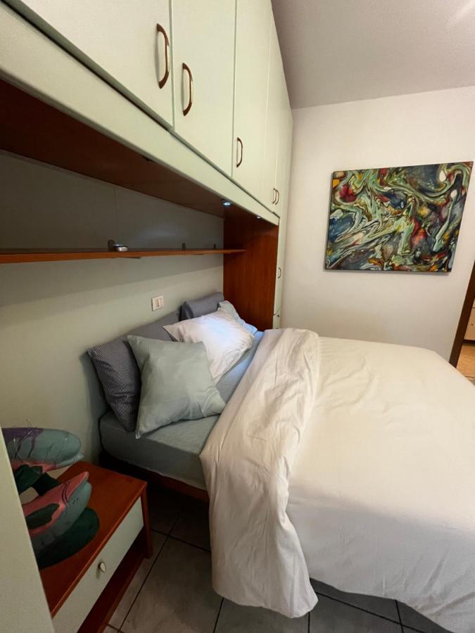 Appart 21 Artistic Beach Apartment Lignano Sabbiadoro Exterior foto